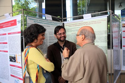 Apresentação de Painéis no Hall da Biblioteca..
