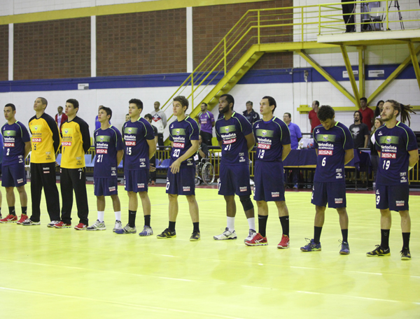 Time adulto masculino de handebol.jpg